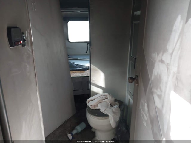5SFNB342XRE531216 Heartland 29flr