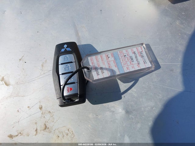 2025 MITSUBISHI OUTLANDER JA4J3VA80SZ021405 Photo 10