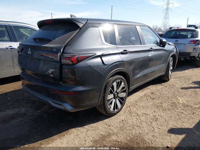 2025 MITSUBISHI OUTLANDER JA4J3VA80SZ021405 Photo 3