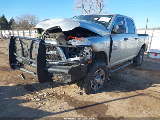 44339127 :رقم المزاد ، 3C63R3CJ4EG257990 vin ، 2014 Ram 3500 Tradesman مزاد بيع