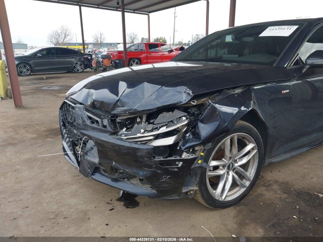 WAUKMAF40HN043732 Audi A4 2.0t Season Of Audi Ultra Premium