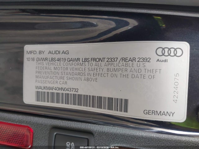 WAUKMAF40HN043732 Audi A4 2.0t Season Of Audi Ultra Premium