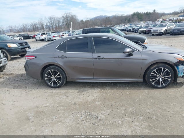 4T1B11HK4JU118818 Toyota CAMRY SE