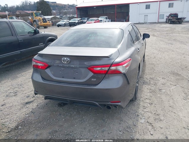 4T1B11HK4JU118818 Toyota CAMRY SE