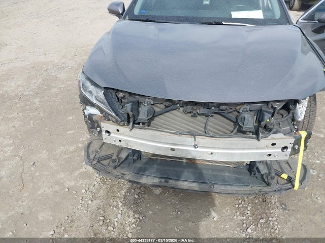 4T1B11HK4JU118818 Toyota CAMRY SE