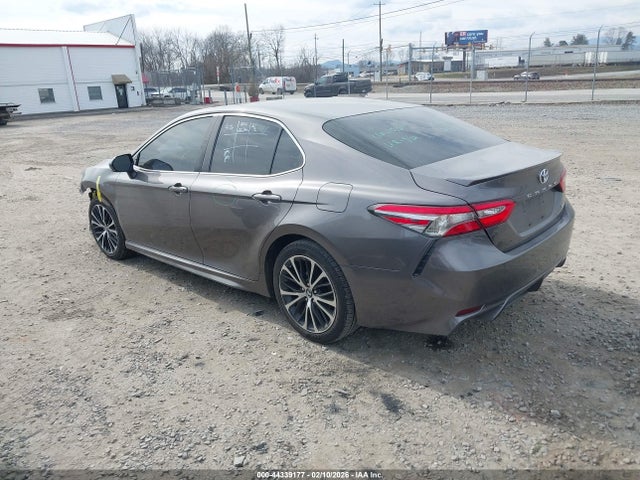4T1B11HK4JU118818 Toyota CAMRY SE