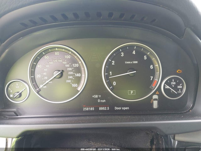 44339180 :رقم المزاد ، 5UXKR0C51F0P00977 vin ، 2015 Bmw X5 Xdrive35i مزاد بيع