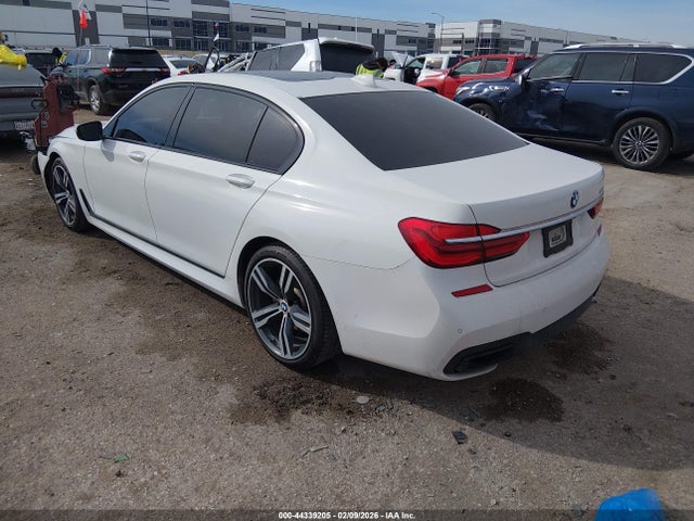 2019 BMW 740I WBA7E2C59KB454433 Photo 2