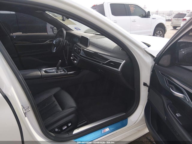 2019 BMW 740I WBA7E2C59KB454433 Photo 4