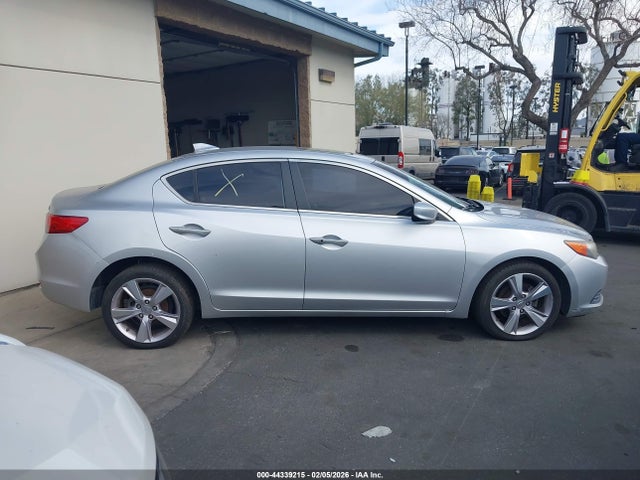 Acura Ilx 2.0l 2014 19VDE1F30EE008472 Image 13