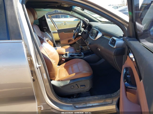5XYPK4A52KG493509 KIA Sorento 3.3l Sxl