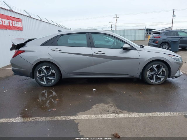 KMHLS4AG8PU521105 Hyundai ELANTRA SEL