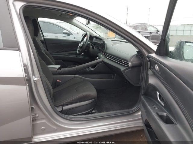 KMHLS4AG8PU521105 Hyundai ELANTRA SEL