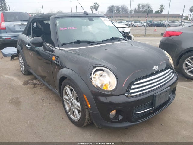 2015 MINI CONVERTIBLE WMWZN3C51FT266780 Photo 0