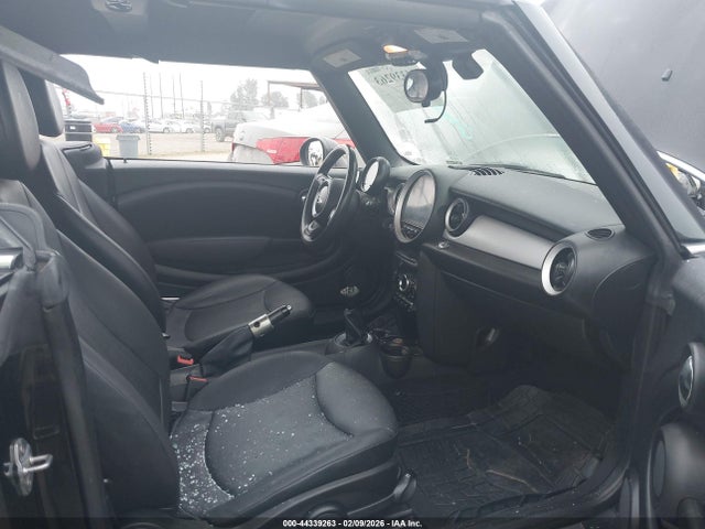 2015 MINI CONVERTIBLE WMWZN3C51FT266780 Photo 4