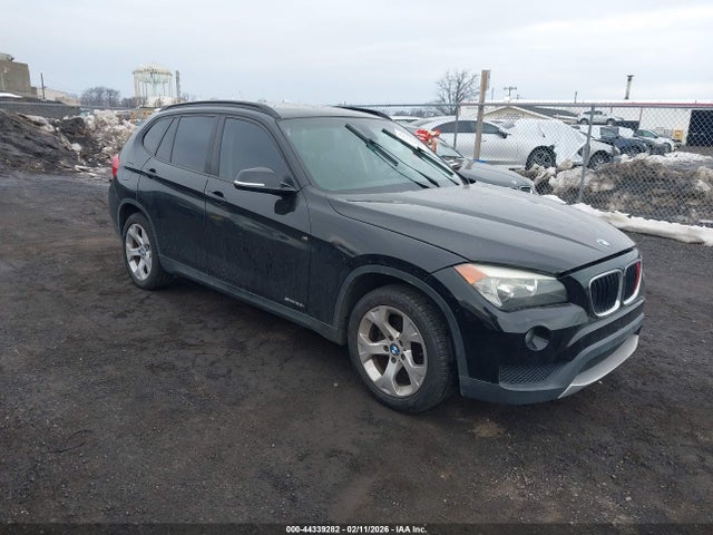 2013 BMW X1 WBAVM1C55DVW43635