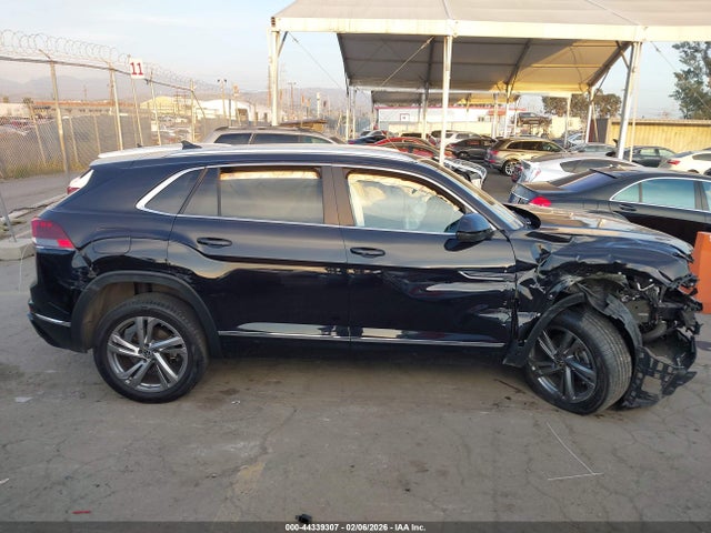 Продаж на аукціоні авто 2024 Volkswagen Atlas Cross Sport 2.0t Sel R-line, vin: 1V2AE2CAXRC230564, номер лоту: 44339307