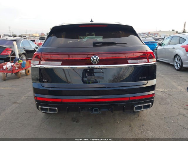 Продаж на аукціоні авто 2024 Volkswagen Atlas Cross Sport 2.0t Sel R-line, vin: 1V2AE2CAXRC230564, номер лоту: 44339307
