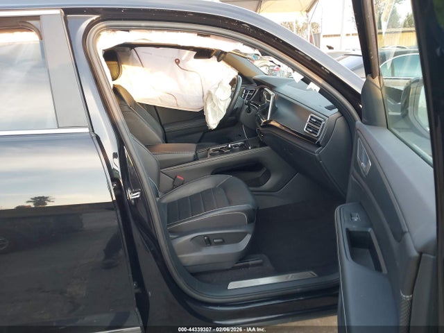 Продаж на аукціоні авто 2024 Volkswagen Atlas Cross Sport 2.0t Sel R-line, vin: 1V2AE2CAXRC230564, номер лоту: 44339307