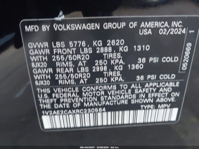 Продаж на аукціоні авто 2024 Volkswagen Atlas Cross Sport 2.0t Sel R-line, vin: 1V2AE2CAXRC230564, номер лоту: 44339307