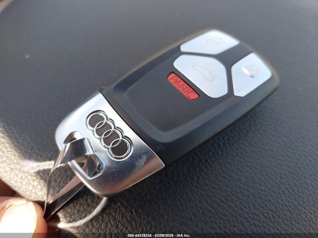 WAUFNAF41HN050672 Audi A4 2.0t Premium