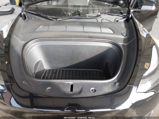 2025 TESLA MODEL Y 7SAYGDED5SF317278 Photo 9