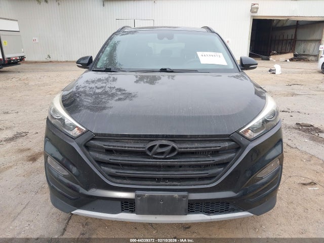 KM8J33A29HU371896 Hyundai Tucson Limited