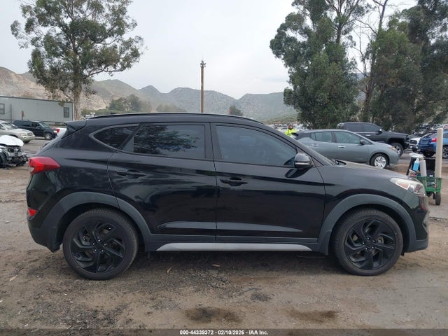 KM8J33A29HU371896 Hyundai Tucson Limited