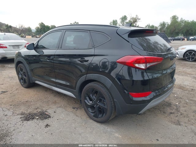 KM8J33A29HU371896 Hyundai Tucson Limited
