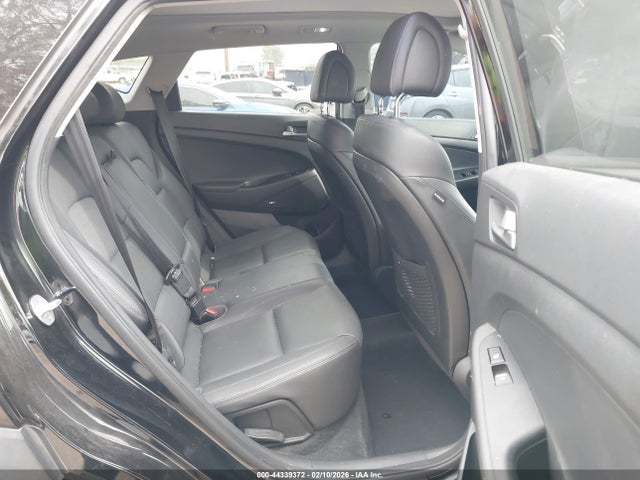 KM8J33A29HU371896 Hyundai Tucson Limited
