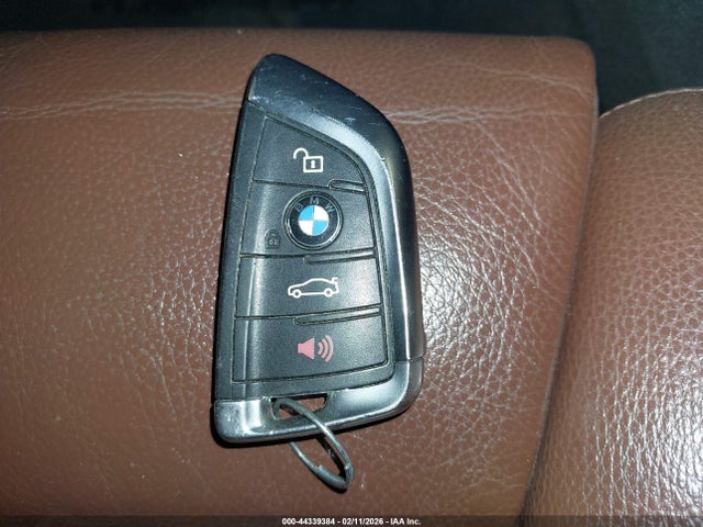 44339384 :رقم المزاد ، 5UXKR0C55F0P11514 vin ، 2015 Bmw X5 Xdrive35i مزاد بيع