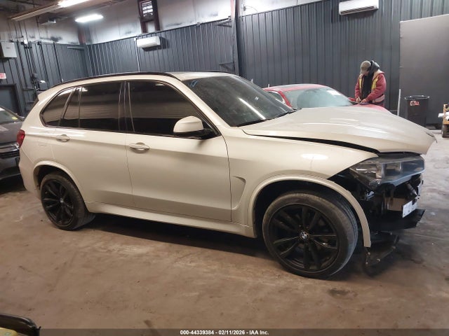 44339384 :رقم المزاد ، 5UXKR0C55F0P11514 vin ، 2015 Bmw X5 Xdrive35i مزاد بيع