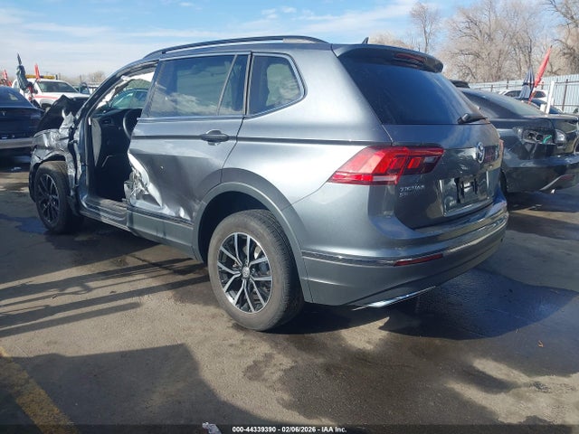 3VV3B7AX8MM081104 Volkswagen Tiguan