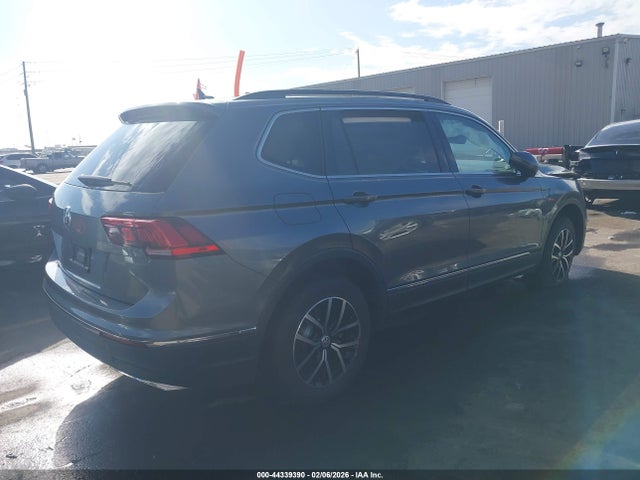 3VV3B7AX8MM081104 Volkswagen Tiguan