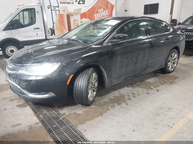 44339420 :رقم المزاد ، 1C3CCCAG3FN524115 vin ، 2015 Chrysler 200 Limited مزاد بيع