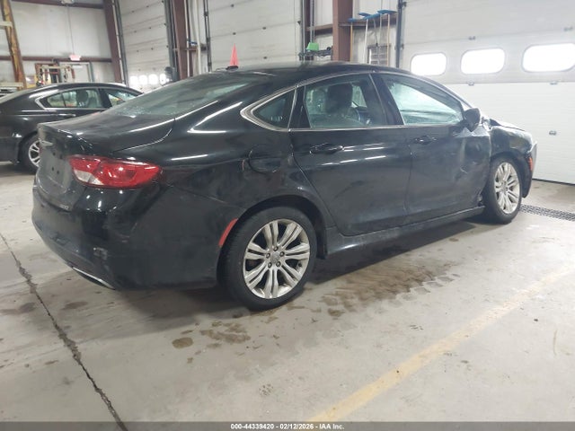 44339420 :رقم المزاد ، 1C3CCCAG3FN524115 vin ، 2015 Chrysler 200 Limited مزاد بيع