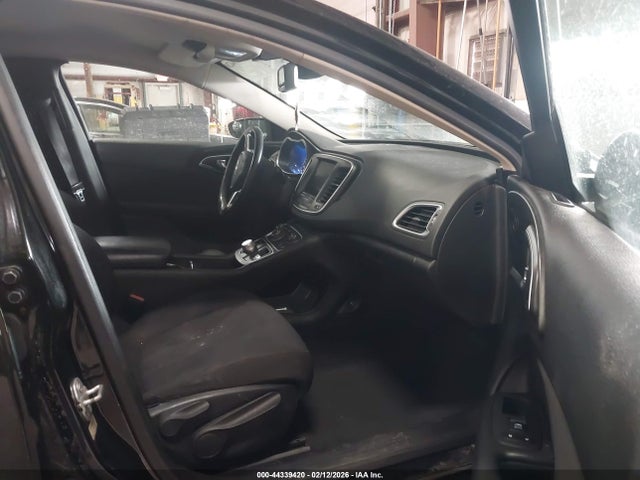 44339420 :رقم المزاد ، 1C3CCCAG3FN524115 vin ، 2015 Chrysler 200 Limited مزاد بيع