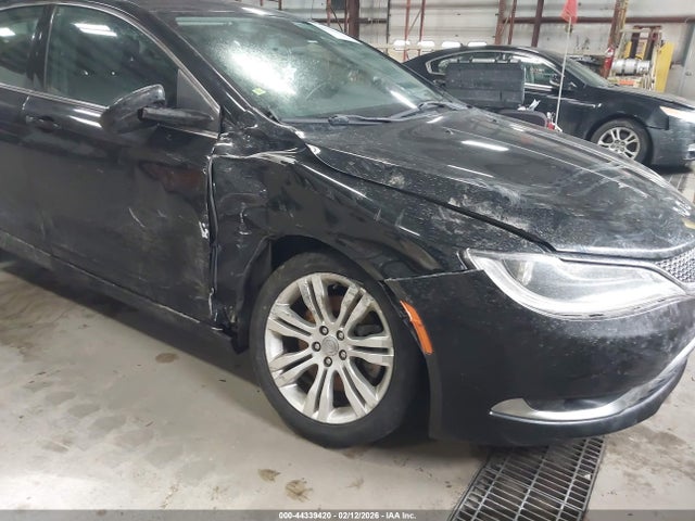 44339420 :رقم المزاد ، 1C3CCCAG3FN524115 vin ، 2015 Chrysler 200 Limited مزاد بيع