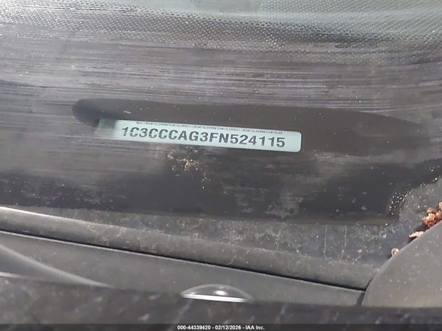 44339420 :رقم المزاد ، 1C3CCCAG3FN524115 vin ، 2015 Chrysler 200 Limited مزاد بيع