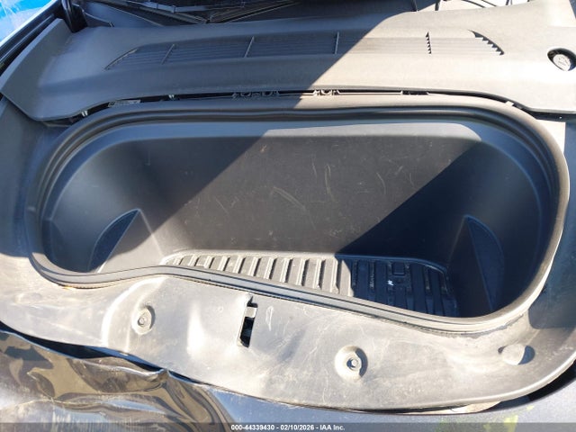 7SAYGDEE9RA225381 Tesla Model Y Long Range Dual Motor All-wheel Drive