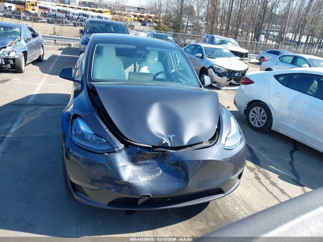 7SAYGDEE9RA225381 Tesla Model Y Long Range Dual Motor All-wheel Drive
