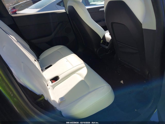 7SAYGDEE9RA225381 Tesla Model Y Long Range Dual Motor All-wheel Drive