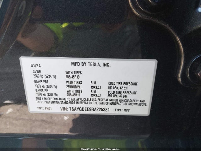 7SAYGDEE9RA225381 Tesla Model Y Long Range Dual Motor All-wheel Drive