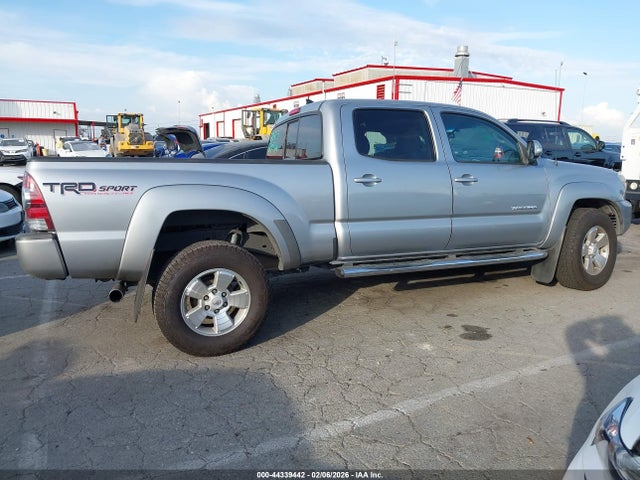 3TMKU4HN0FM043103 Toyota Tacoma Prerunner V6