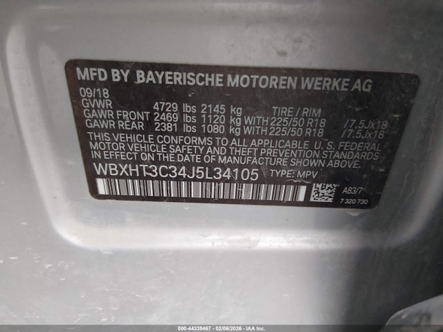 2018 BMW X1 WBXHT3C34J5L34105 Photo 8
