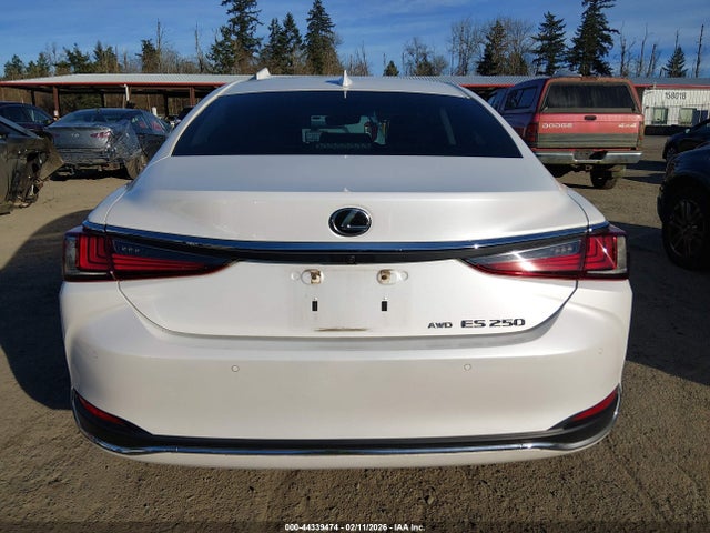 Lexus ES 250 2023 58AD11D14PU010707 Image 16