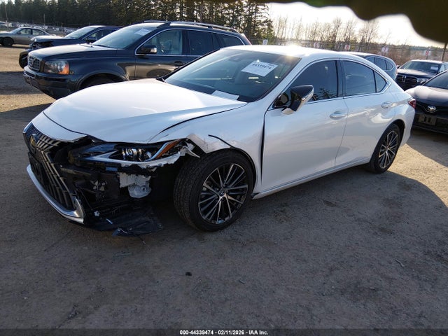 Lexus ES 250 2023 58AD11D14PU010707 Image 2