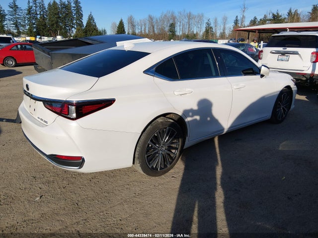 Lexus ES 250 2023 58AD11D14PU010707 Image 4