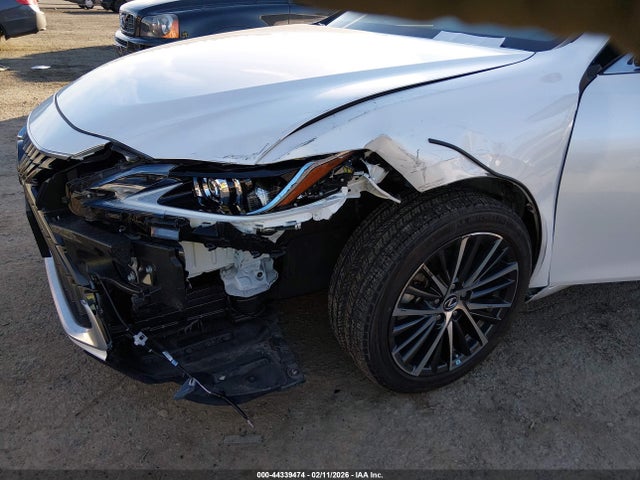 Lexus ES 250 2023 58AD11D14PU010707 Image 6