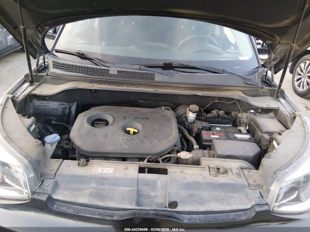 KIA SOUL + 2016 KNDJP3A50G7328676 Image 10